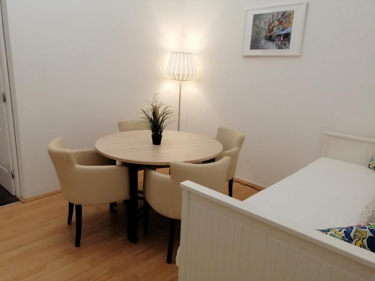 Filinhome Zmaj Jovina Suite Novi Sad Exterior photo